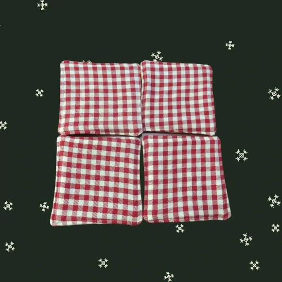 Fabric Coasters, Set Of 4, Reversible Christmas Gingerbread Men and Red Gingham - Picture 3 of 5